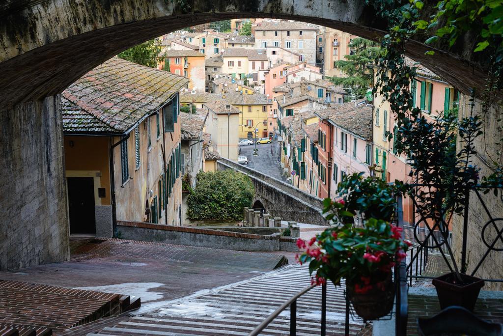 Residenze L'Uncinaia Holiday House Perugia Ruang foto
