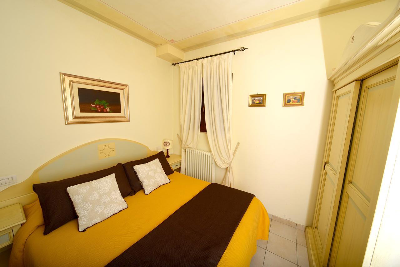 Residenze L'Uncinaia Holiday House Perugia Bagian luar foto