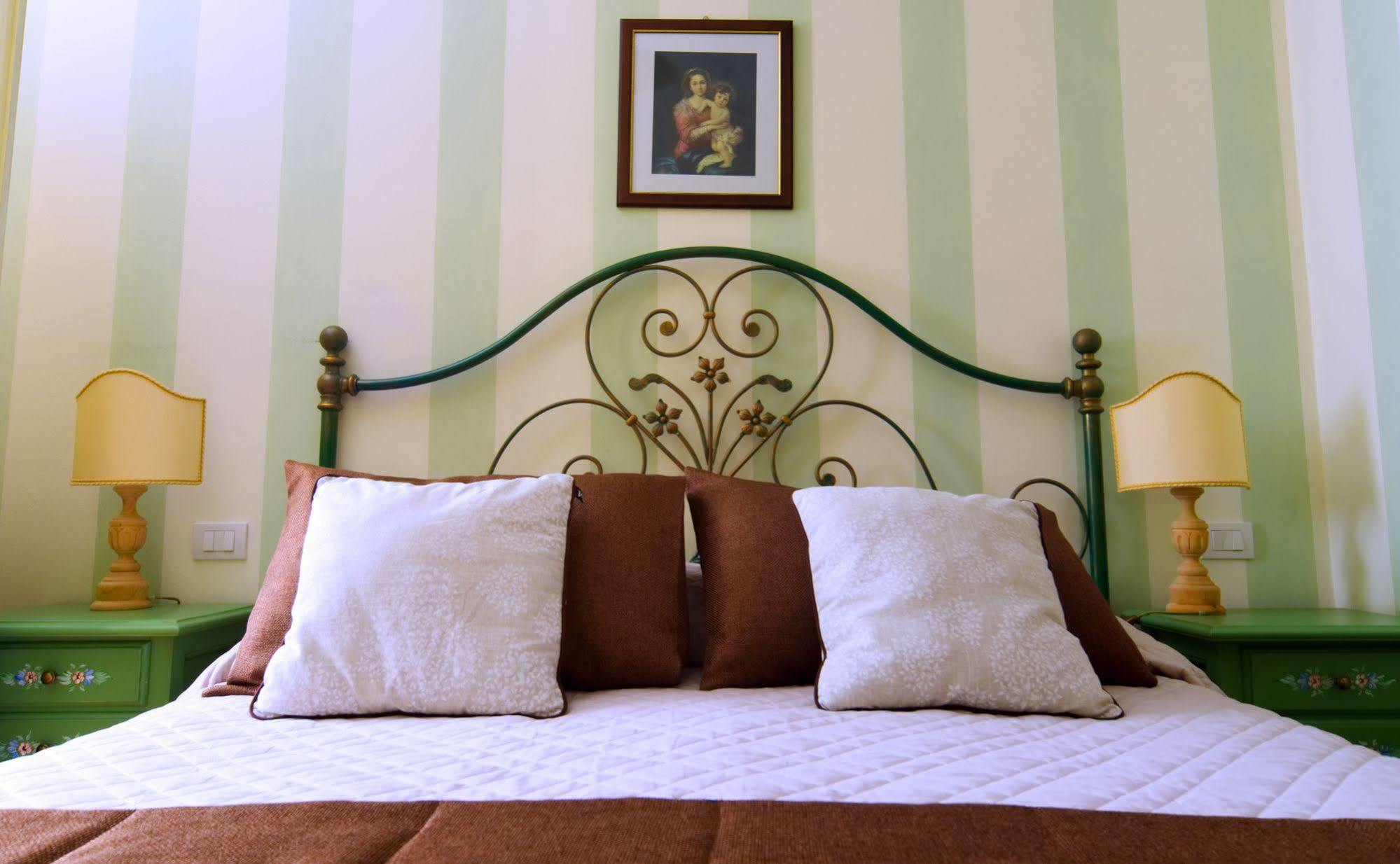 Residenze L'Uncinaia Holiday House Perugia Bagian luar foto
